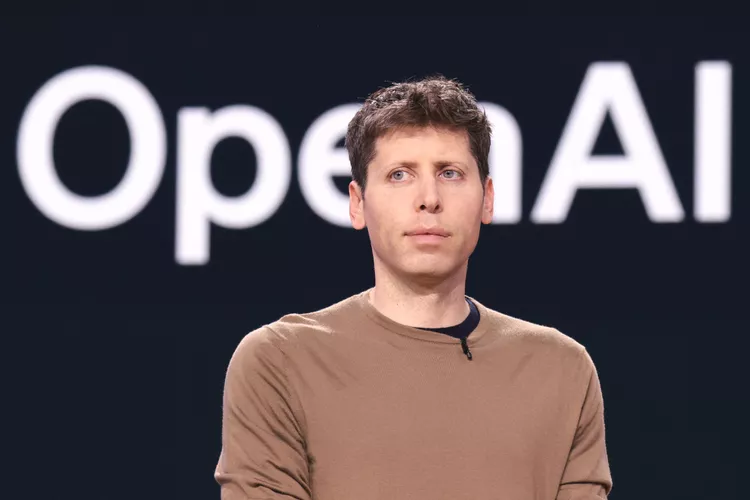 Kimi K3's 72 Hours: Top Arena, Crash Servers, and Make Sam Altman Say Sorry