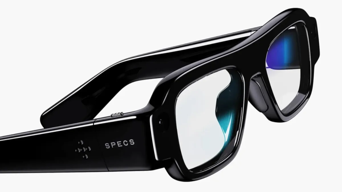Snap Specs Is the First Real AR Glasses. The Market Isn't Ready.